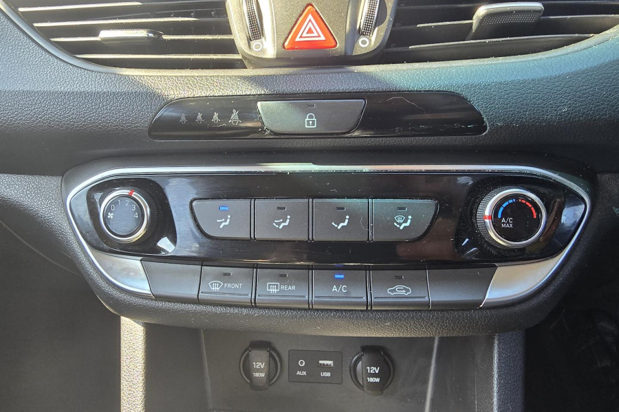 2017 MY18 Hyundai i30 PD Active Hatch Image 17