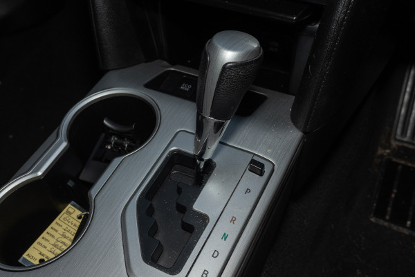 2013 Toyota Camry Hybrid AVV50R HL Sedan Image 13