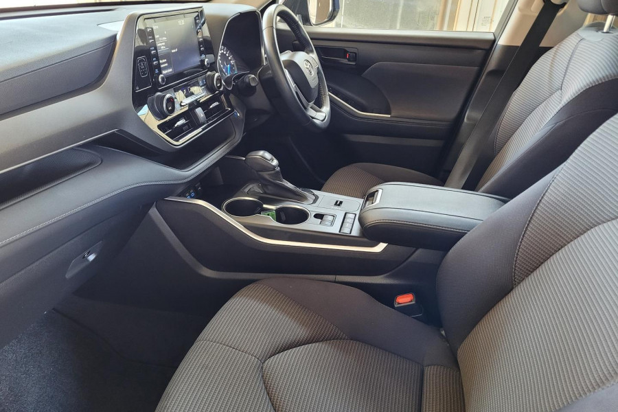 2021 Toyota Kluger AXUH78R GX SUV Image 11