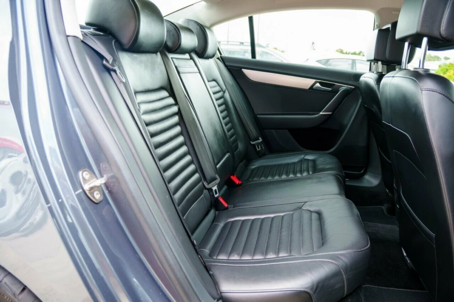 2013 MY14 Volkswagen Passat Type 3C V6 FSI Highline Sedan Image 9