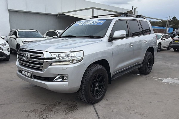 2017 Toyota LandCruiser VDJ200R VX SUV Image 9