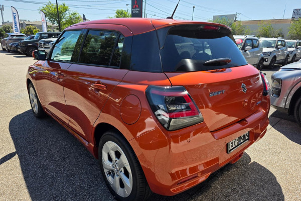 2026 Suzuki Swift UZ Hybrid Plus Hatch Image 5