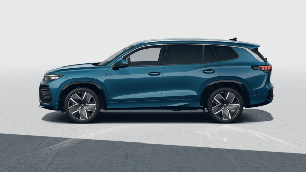 2025 MY26 Volkswagen Tayron R4 195TSI R-Line SUV image 2
