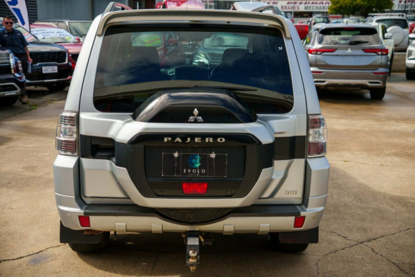 2017 Mitsubishi Pajero NX GLS SUV