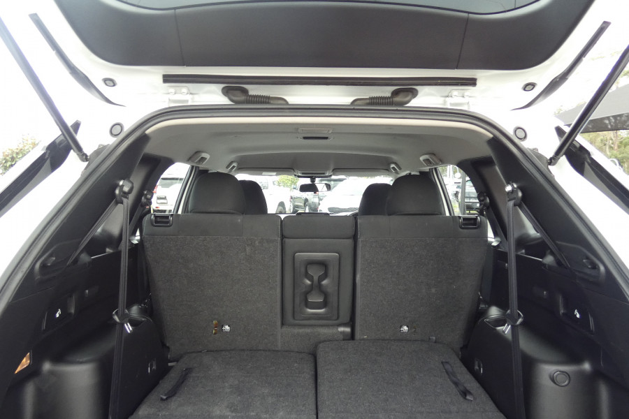 2023 Mitsubishi Outlander ZM MY23 ES 7 SEAT 2WD SUV Image 9