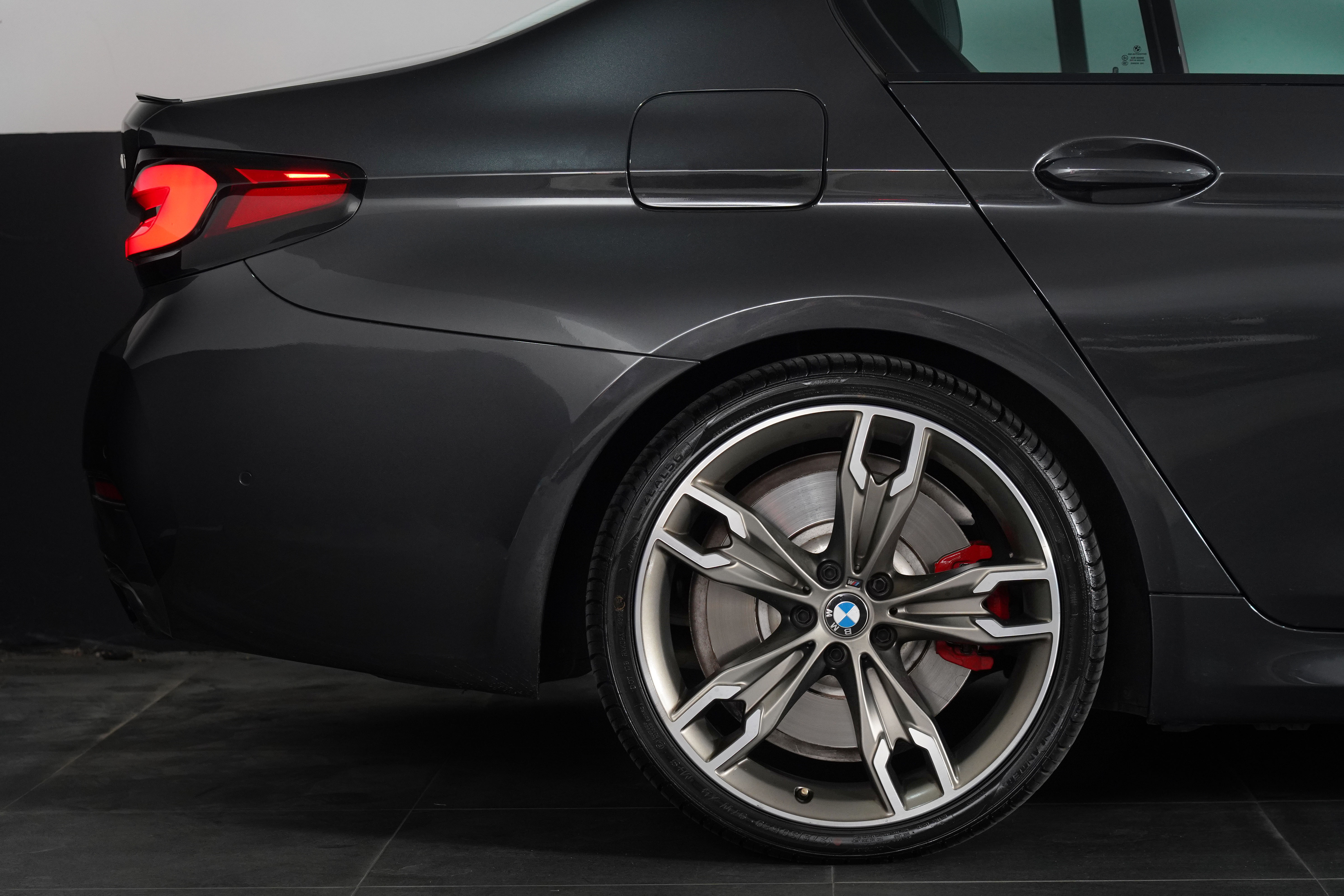 2022 BMW V8TT M550i Xdrive Pure Lci Sedan Image 15
