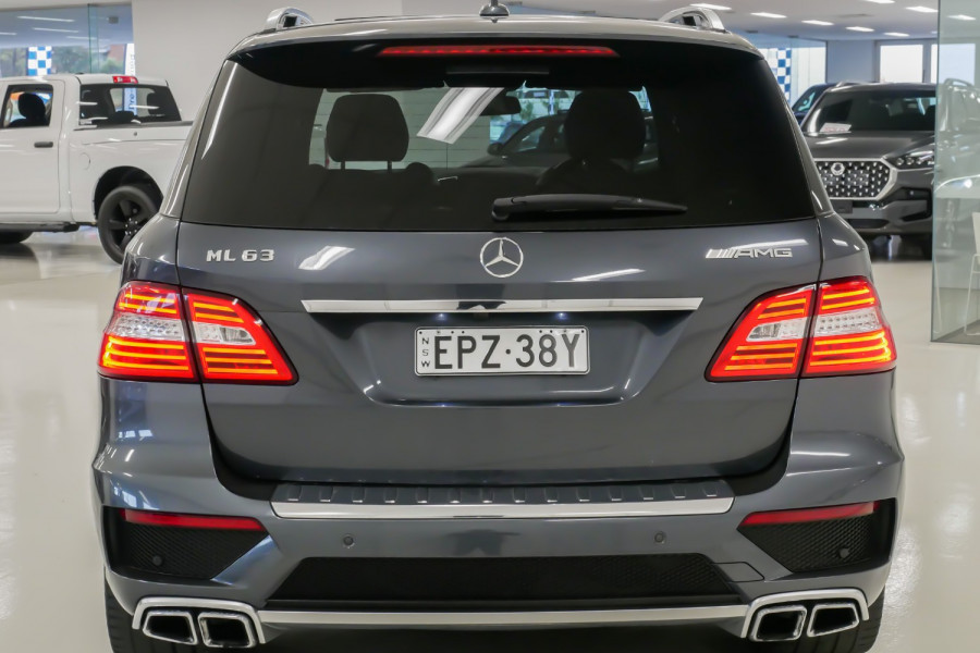 2012 Mercedes-Benz M-Class W166 ML63 AMG SUV Image 7