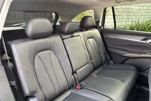2026 MG QS Essence SUV Image 12