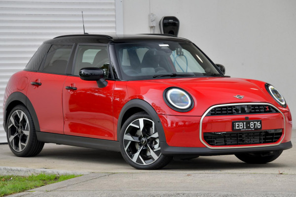 MINI Cooper S Favoured F65