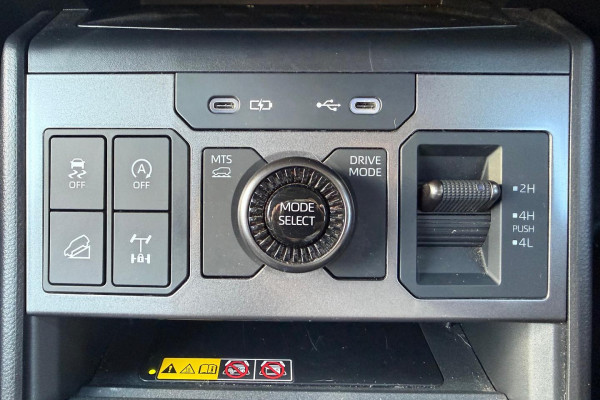 2025 Toyota HiLux GUN126R SR5 48V Ute Image 20