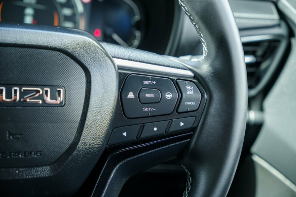 2025 MY25.5 Isuzu MU-X RJ LS-T SUV Image 14