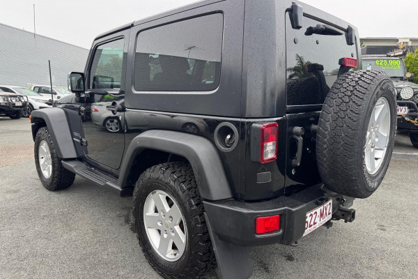 2010 Jeep Wrangler JK Sport SUV Image 9