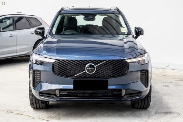 2025 MY26 Volvo XC90 L Series Ultra B5 Dark SUV Image 2
