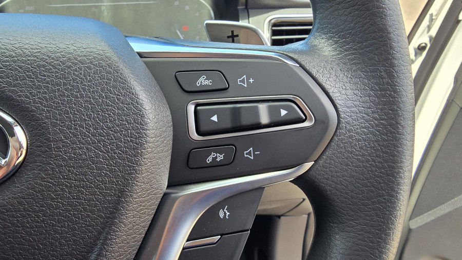 2026 MY25 LDV G10 SV7C + Van Image 21