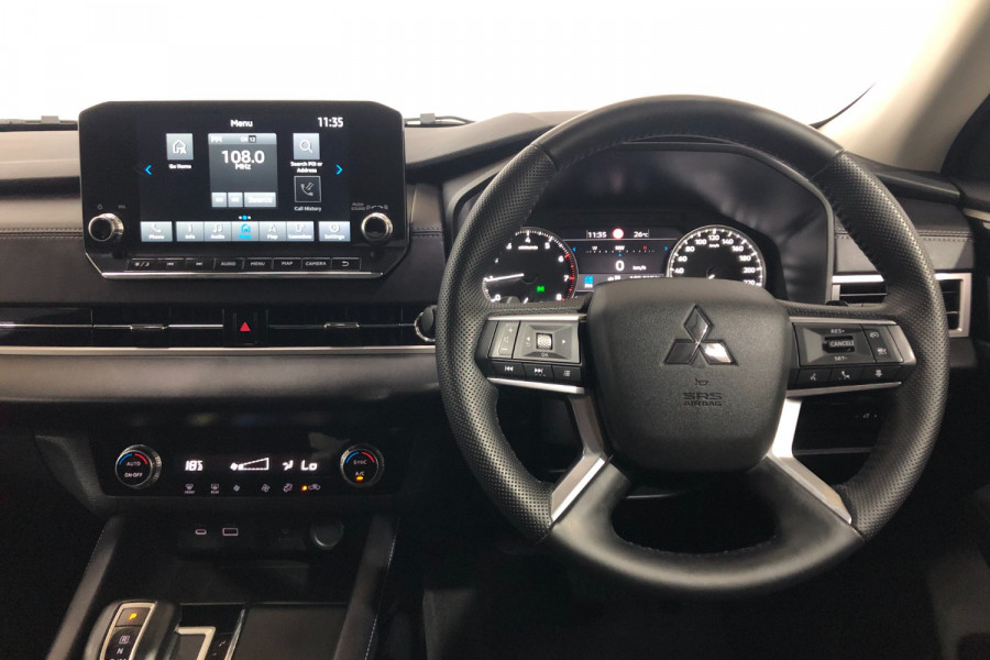 2023 Mitsubishi Outlander ZM LS SUV Image 13