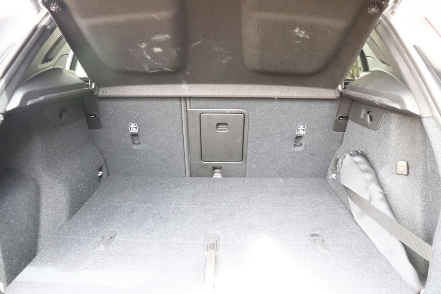 2019 Volvo Xc40 (No Series) MY20 T4 Momentum Suv Image 22