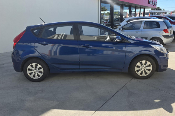 2015 MY16 Hyundai Accent RB3 Active Hatch Image 12