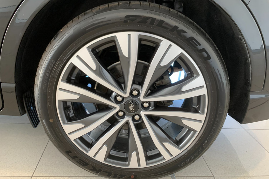 2021 MY21.25 Ford Escape ZH Vignale SUV Image 12