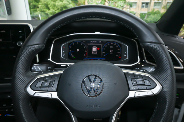2025 MY26 Volkswagen T-Roc D11 140TSI R-Line SUV Image 11