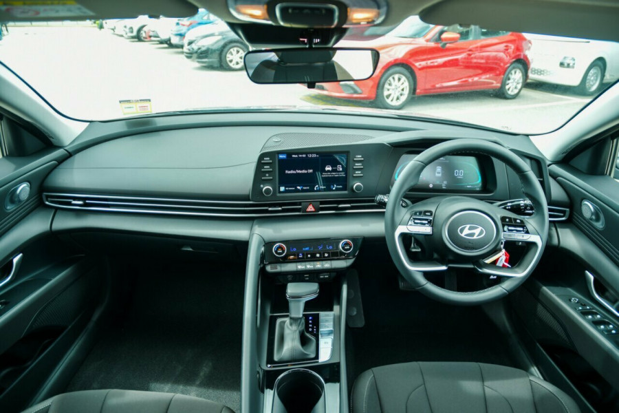 2025 Hyundai i30 CN7.V2 Hybrid Sedan Image 15