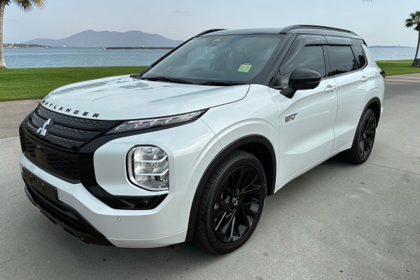 2025 MY24 Mitsubishi Outlander ZM PHEV GSR SUV Image 3