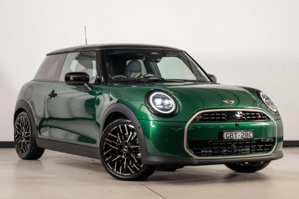 MINI Cooper S Favoured F66