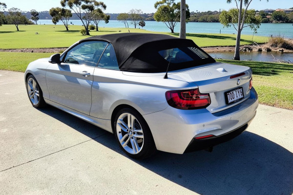 2015 BMW 2 Series F23 Turbo 220i M Sport Convertible Image 5