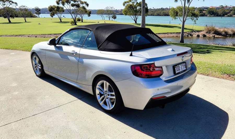 2015 BMW 2 Series F23 Turbo 220i M Sport Convertible Image 5