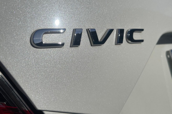 2016 Honda Civic 10th Gen VTi-L Sedan Image 8