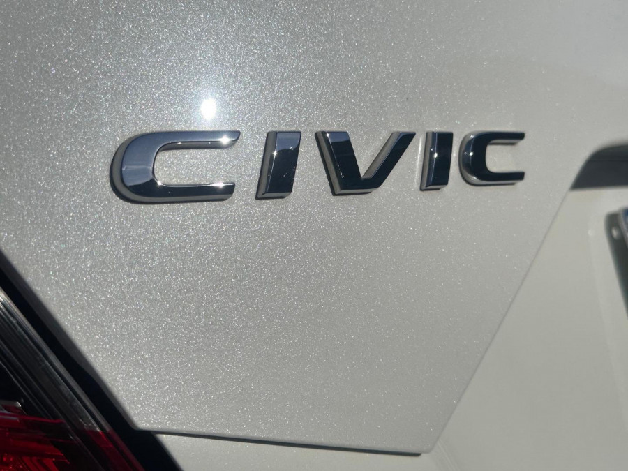 2016 Honda Civic 10th Gen VTi-L Sedan Image 8