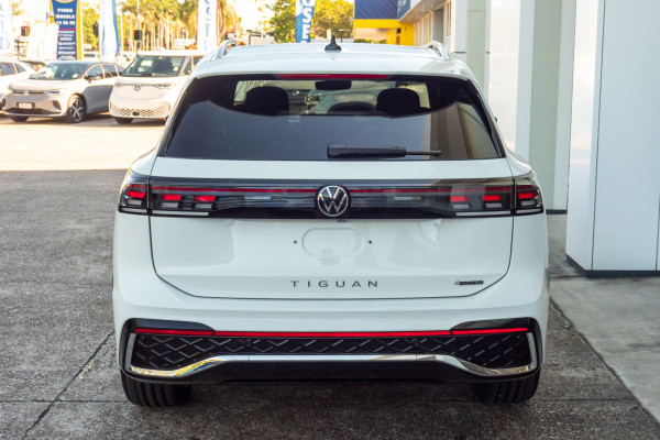 2024 Volkswagen Tiguan 195TSI R-Line SUV Image 5