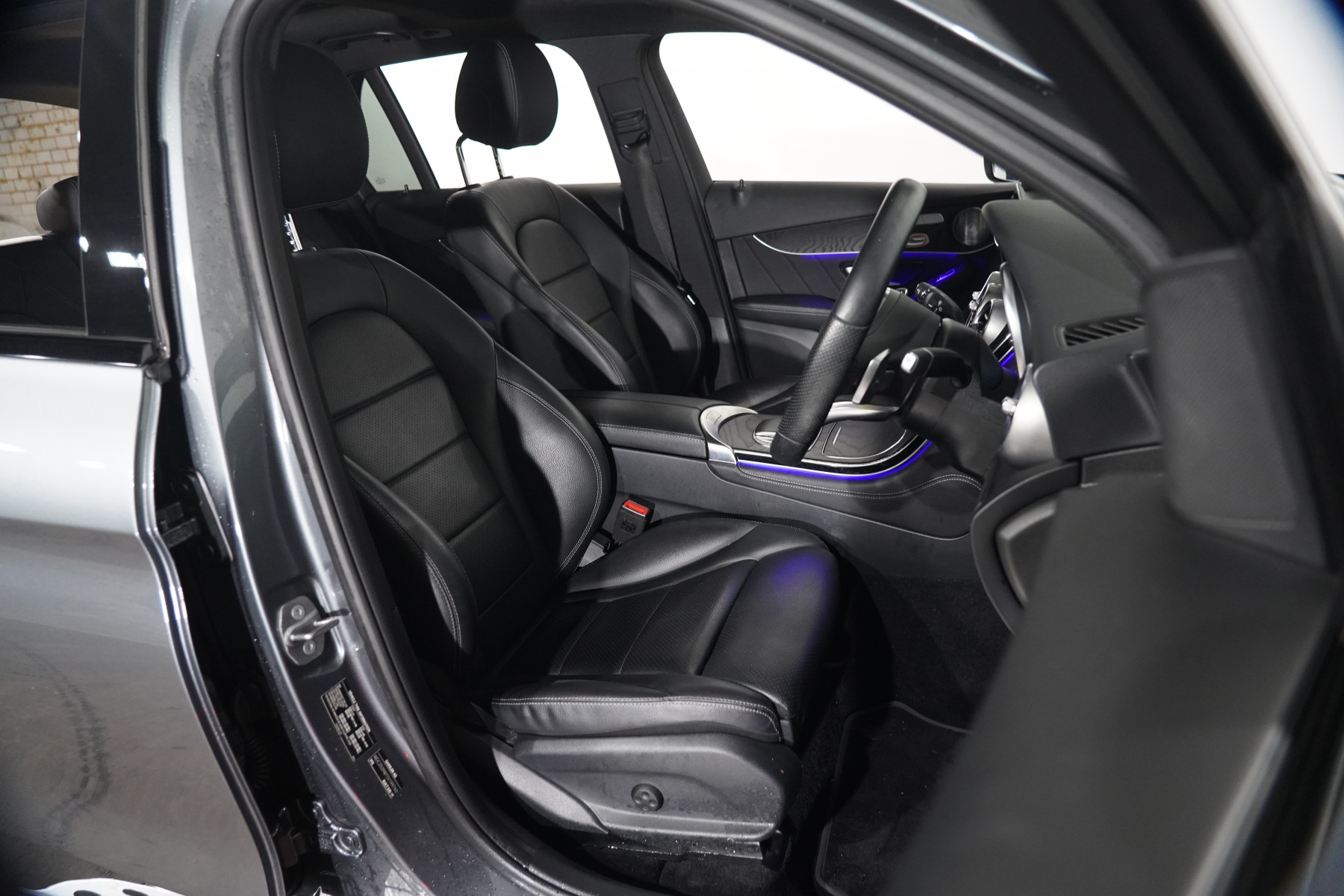 2019 Mercedes-Benz Glc 200 SUV Image 27