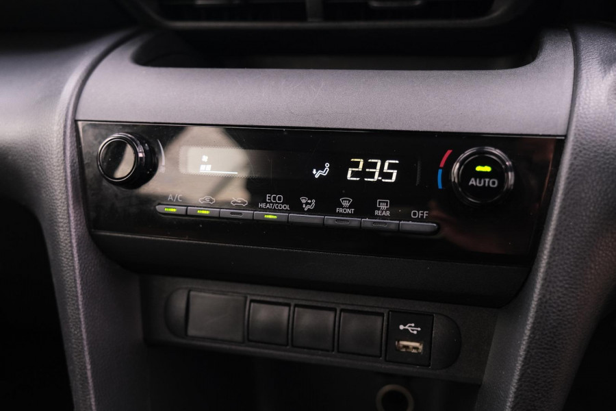 2021 Toyota Yaris Cross MXPB10R GX SUV Image 19