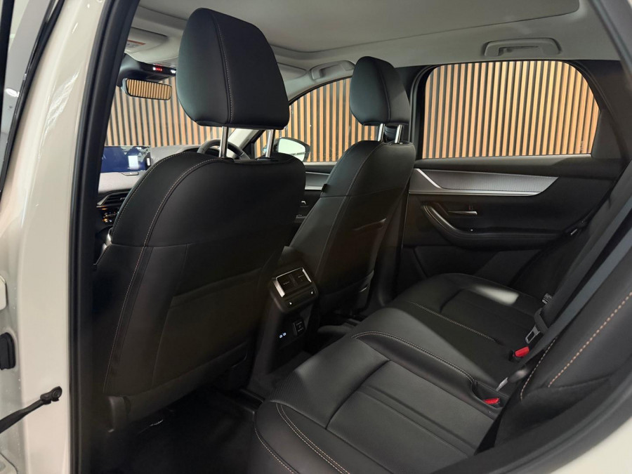 2025 Mazda CX-60 KH Series P50e GT SUV Image 21