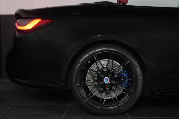 2022 BMW M4 Competition Convertible Image 20