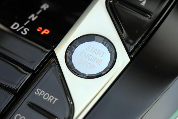 2025 BMW X5 G05 LCI xDrive30d M Sport SUV image 16