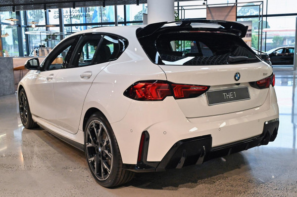 2025 BMW 1 Series F70 120 M Sport Hatch image 4