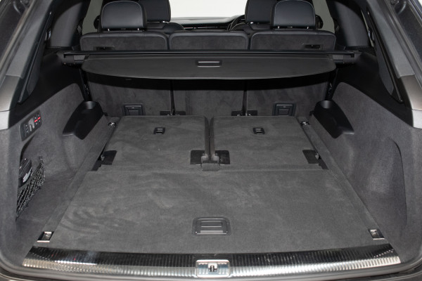 2021 Audi Q7 4M 55 TFSI S line SUV Image 12