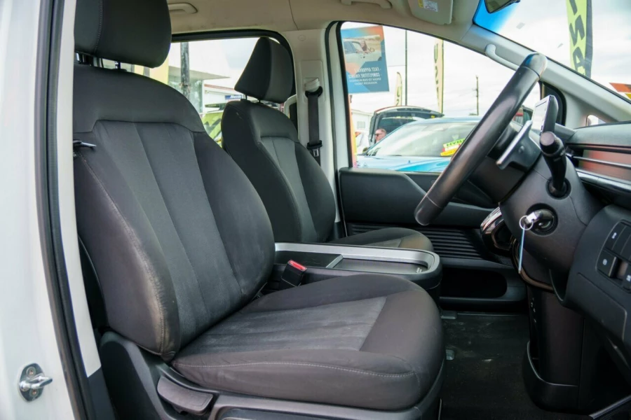 2022 Hyundai Staria US4.V1  People Mover Image 18