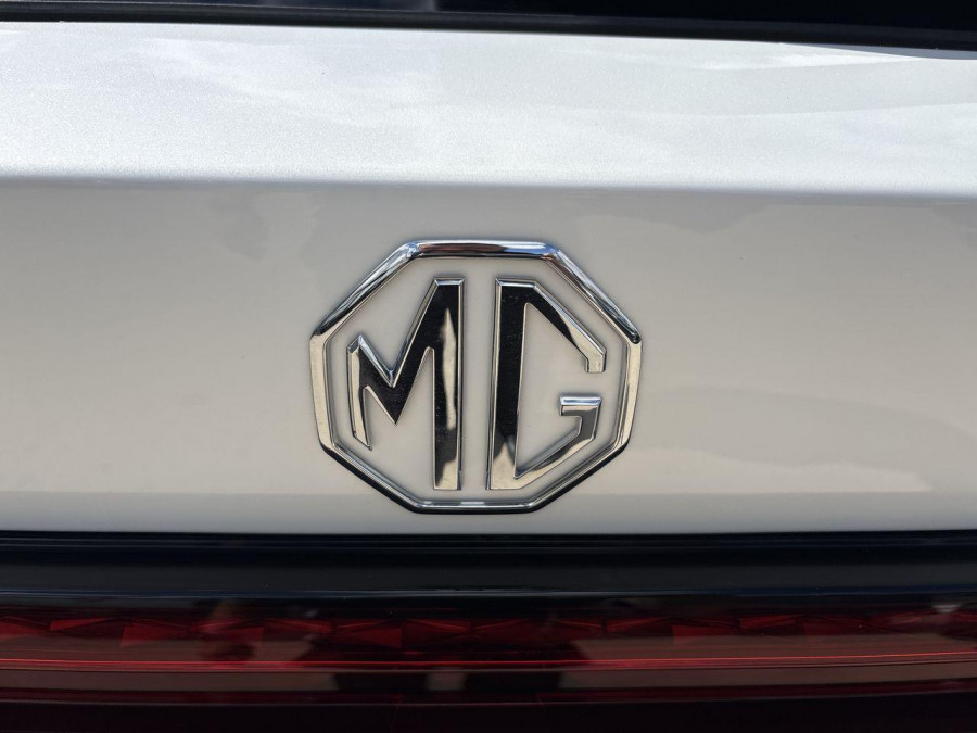 2025 MG QS IS31 Essence SUV Image 11