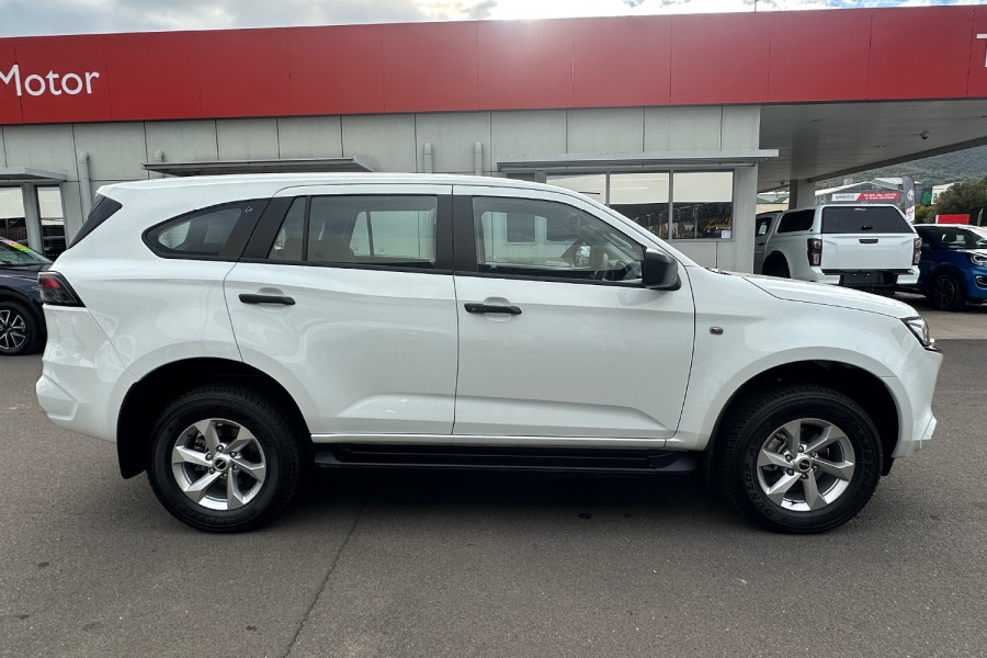 2023 MY24 Isuzu MU-X RJ LS-M SUV Image 8