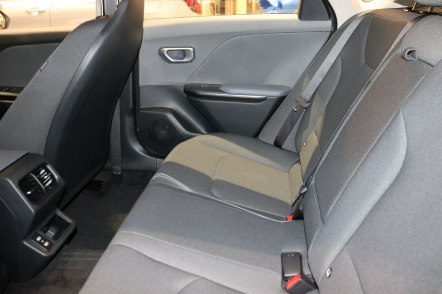 2025 Kia K4 CL4m S Sedan Image 25