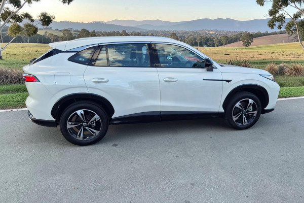 2025 MG HS AS33 Vibe SUV Image 8