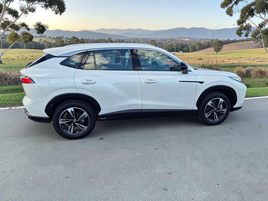 2025 MG HS AS33 Vibe SUV Image 8