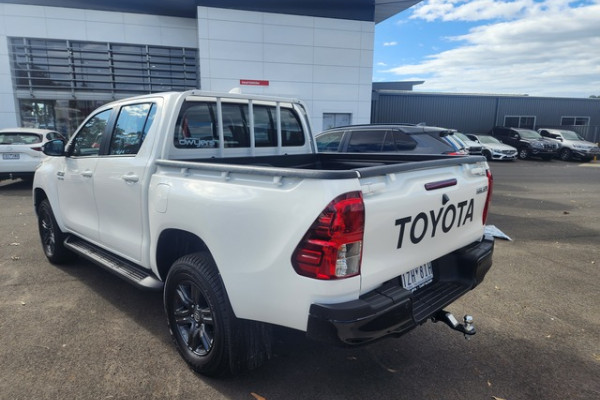 2024 Toyota HiLux 2L46590EU SR Ute