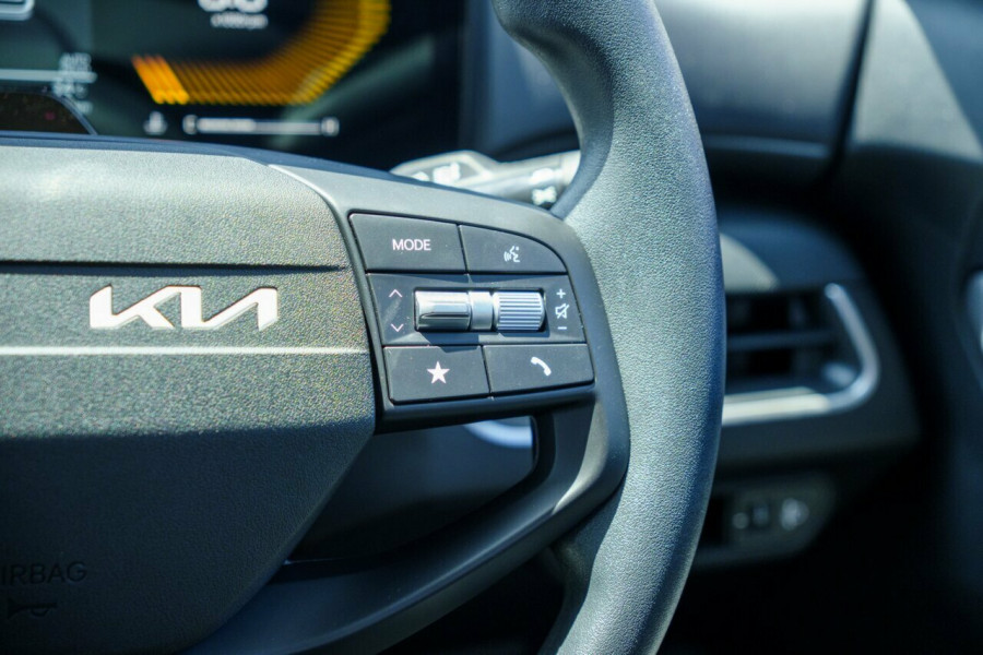 2026 Kia K4 CL4m S Hatch Image 12