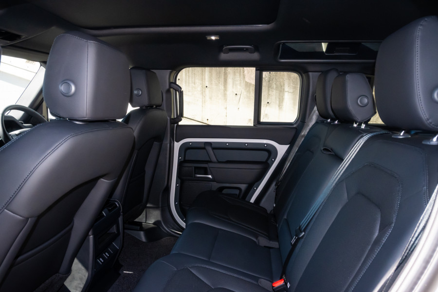 2026 Land Rover Defender L663 110 D350 X-Dynamic SE SUV