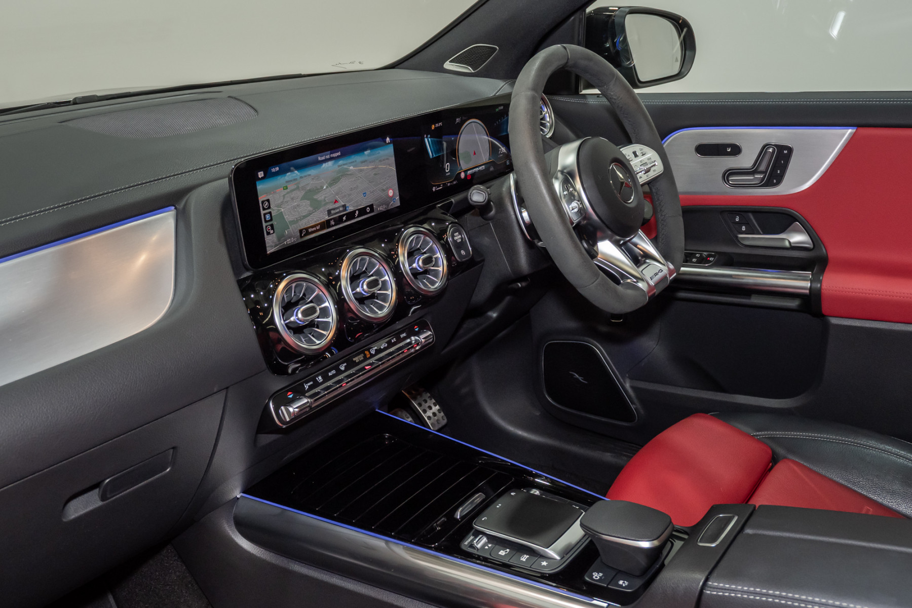 2020 Mercedes-Benz Gla 45 S 4matic+ SUV Image 22