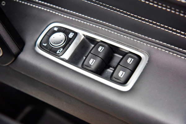 2026 MY25 LDV D90 SV9A Executive SUV Image 13