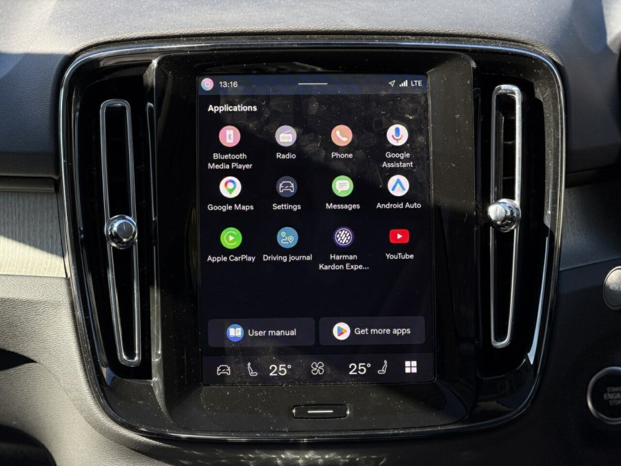 2025 Volvo XC40 XZ Plus B4 SUV Image 15